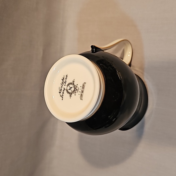 NEW Noritake Ivory And Ebony 7274 Creamer Ivory China - Picture 8 of 9